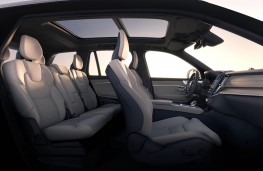 Volvo XC90 2025 interior